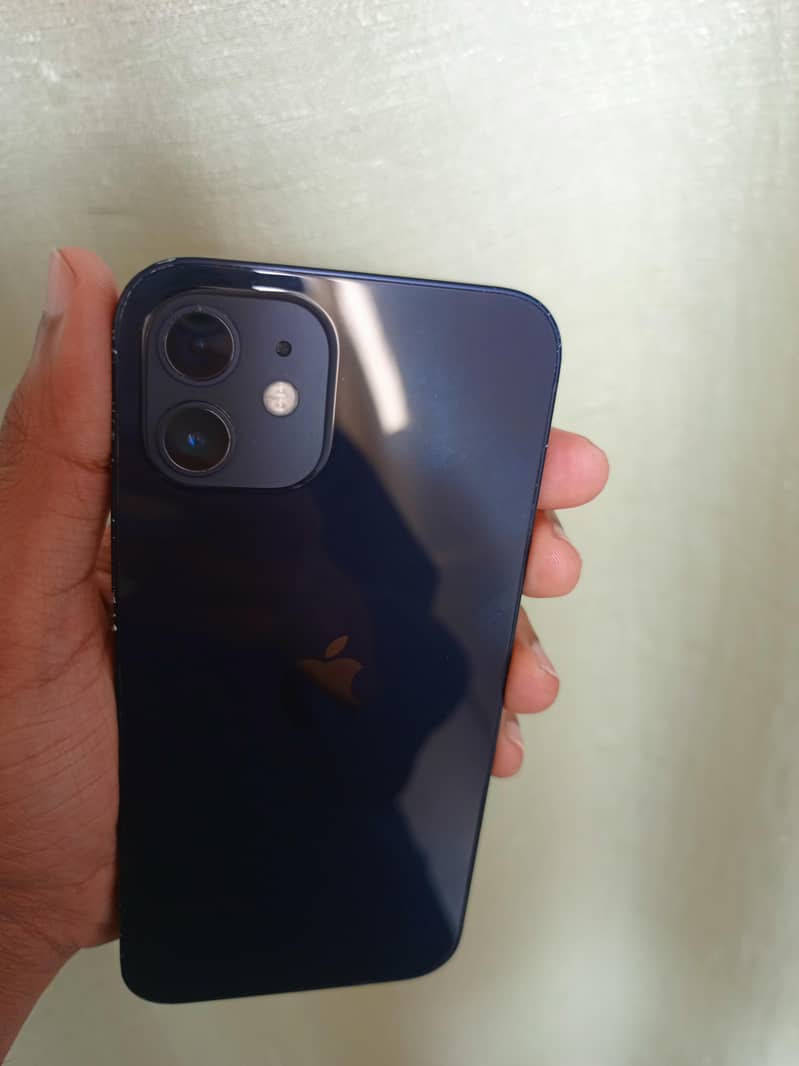 Iphone 12 (64GB) 2