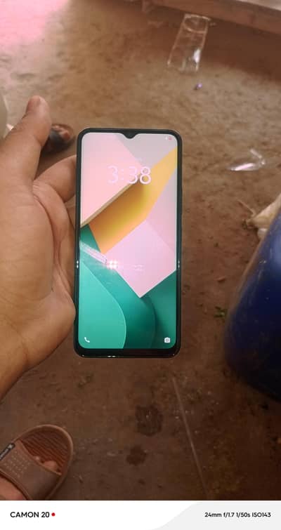 vivi y03 10/10 condition all ok full box  no open no repair