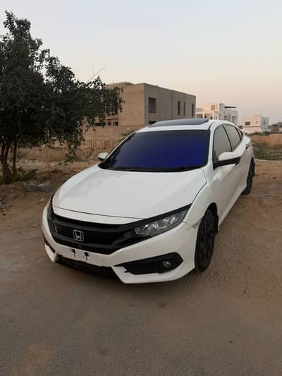 Honda Civic Turbo 1.5 VTEC CVT 2016 Model