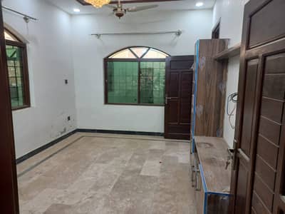BRAND NEW GROUND FLOOR FOR RENT LOCATION EXTENSION SOCIETY
