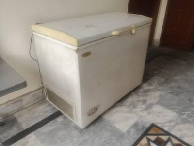 vewes freezer for sell