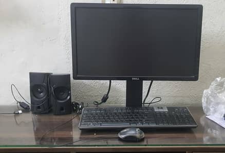 DELL PC FOR SALEE. . .