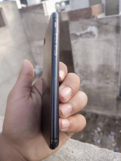 iPhone 7 pta approved 32gb