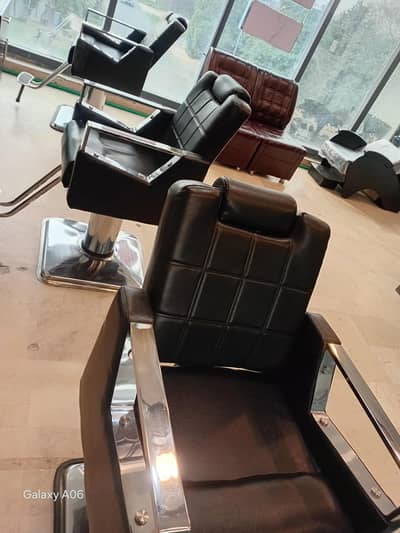 salon ka Sara saman for sale use nahi howa munasib rate py lay jaye