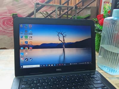 Dell ka laptop 8GB RAM Intel core i5 7 generation