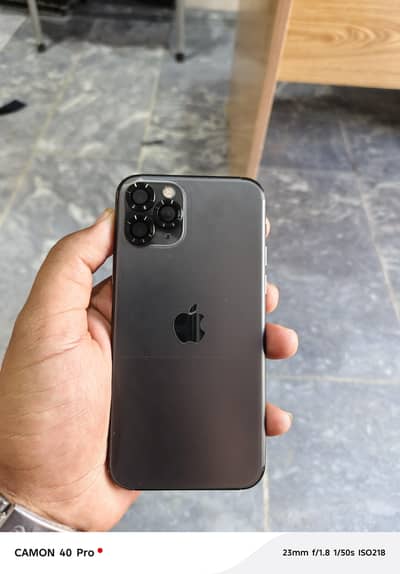 I phone 11pro water peck storage 256 7 Dan cheak wrnti