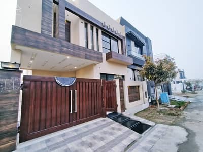 DHA Phase 6 5 Marla Full House For Rent