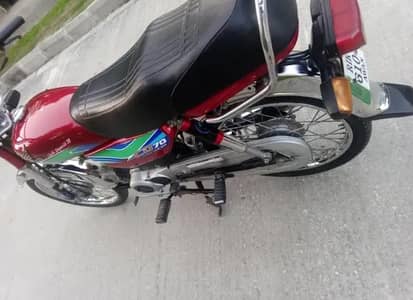 Honda CD70 bike for sale 03276946631 Whatsapp number