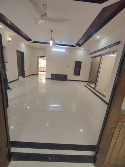 10 Marla Upper Portion Available For Rent In Media Town Block D