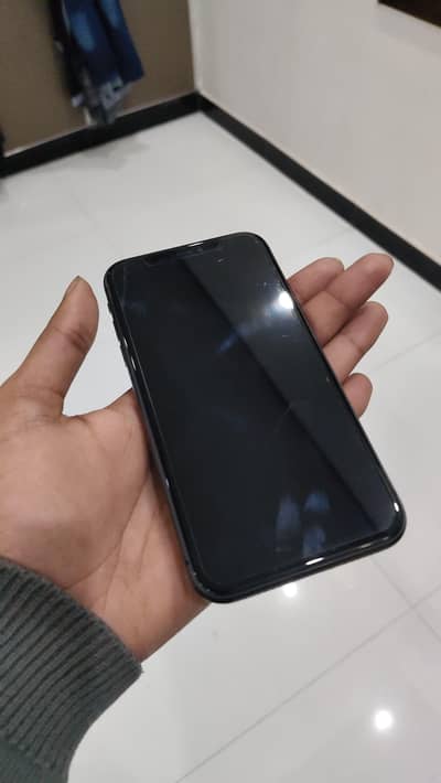 iphone 11 jv 64gb 10/10 water pack 80% health with box