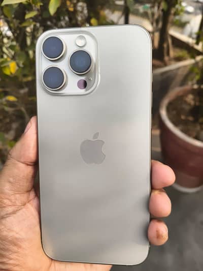 iPhone 16 Pro Max JV | 100 % Health | Apple Warranty | 256 Gb