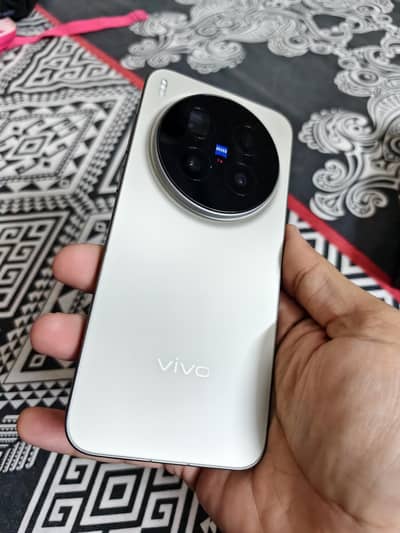 Vivo X300 Pro in warranty