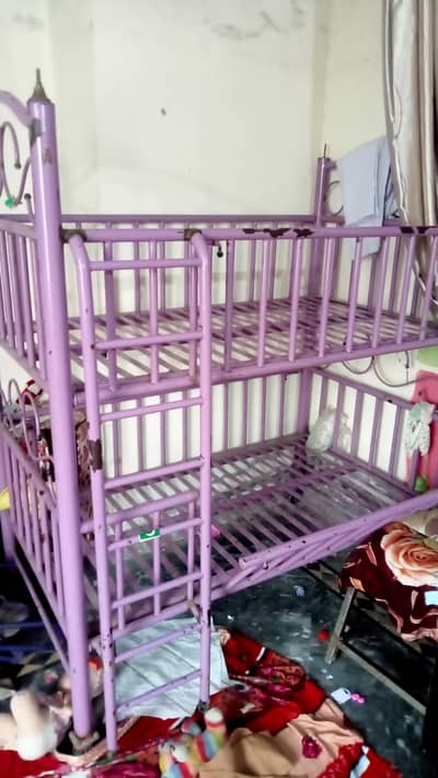 kids iron bed