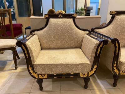 Get the fabric of your old sofa changed, that too at your own home.