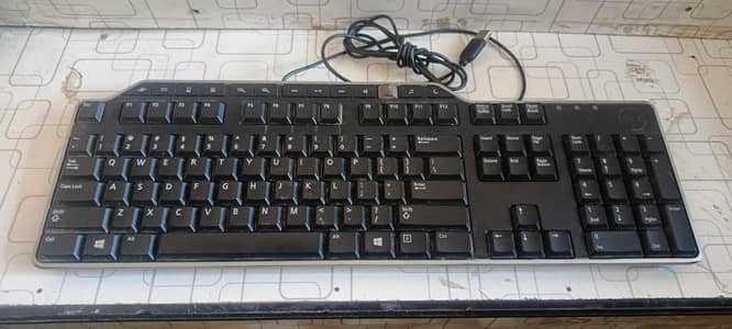 Dell keyboard ⌨with two usb port