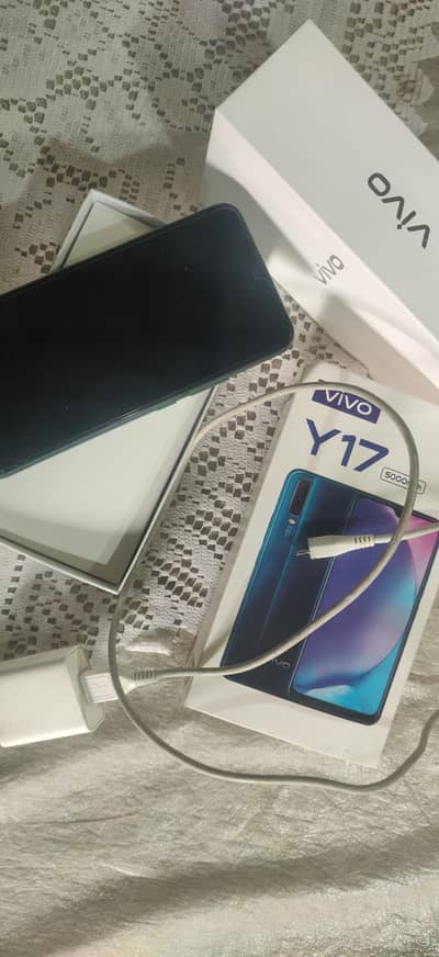 VIVO Y17 8 256