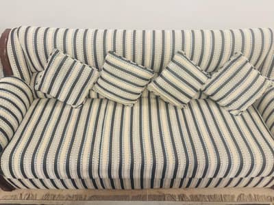 Sofa set|Sofa set 5 seater|Sofa|Set sofa|urgent sale