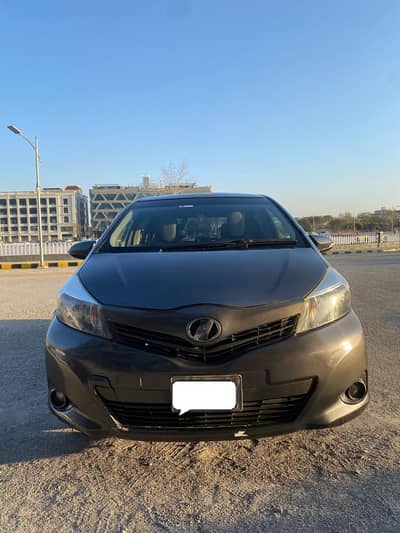 Toyota vitz 2013