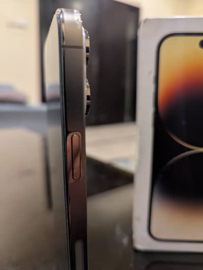 Iphone 14 pro max 10/10 (512gb)(GOLD)(PTA APPROVED)