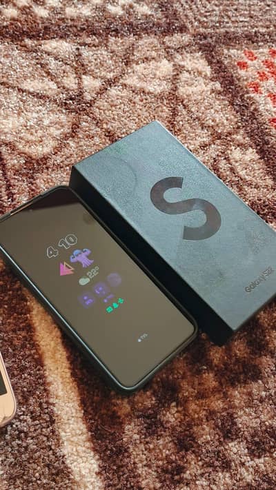 Galaxy S22 5G for Sale with J5 free