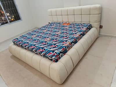 Bed Almari Dressing