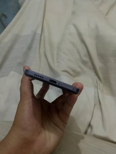 10/10 with box original charger and box all ok serious bayyer contact