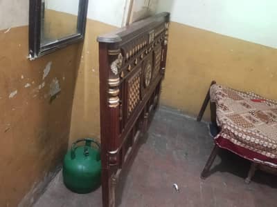 Affordable Second-Hand bed _Solid and Durable