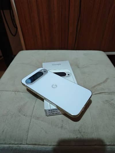 Google Pixar 9 pro 12 GB RAM 256 GB memory 0322/07949/27