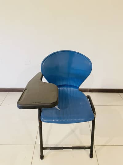 Student Chairs | College Chairs | Academy Chairs | School Chairs