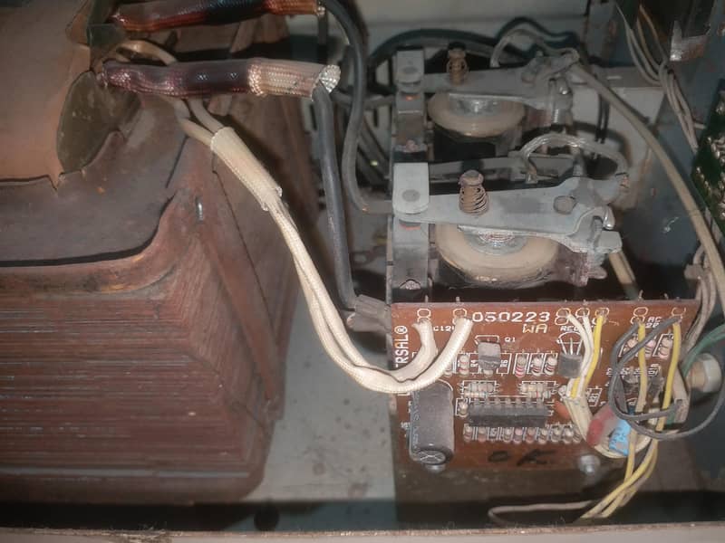 universal voltage stablizer 0