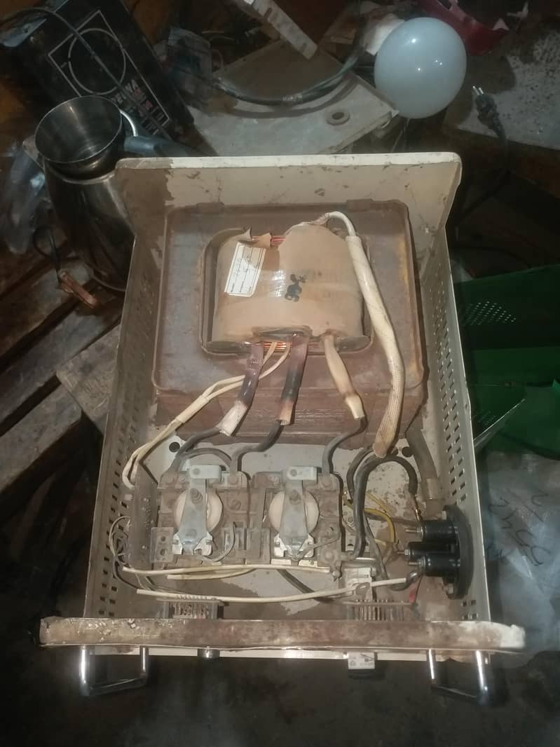 universal voltage stablizer 1