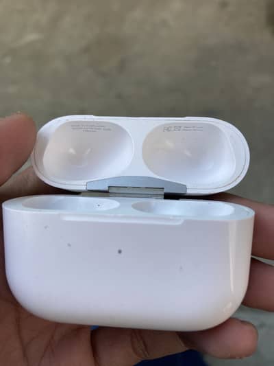 Apple airpods pro 2ng generation original charging case