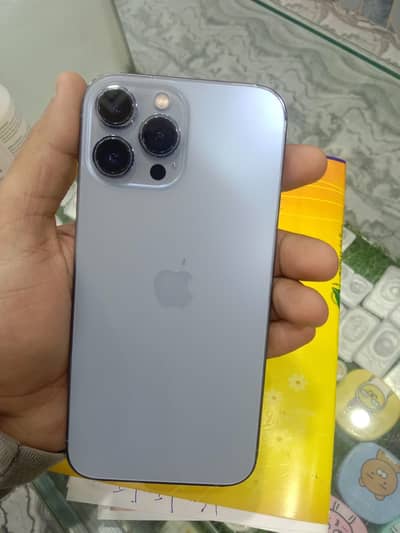 i am selling my iphone 13 pro max 128 gb faoctory unlock