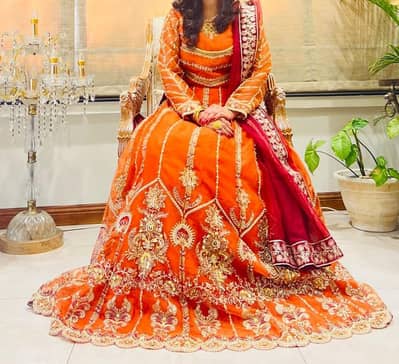 Original akbar aslam lehnga choli for mehndi and other events