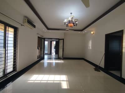 20 Marla Luxury Modern Upper Portion For Rent In LDA Avenue One