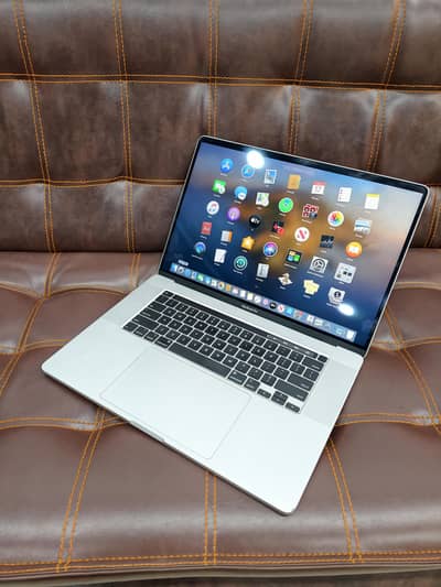 Macbook Pro 16" 2019 (i7/16/500/4)