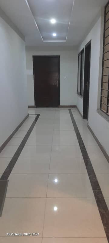 STUDIO APARTMENT A BLOCK MAIN MARKAZ/B17 FOR SALE
