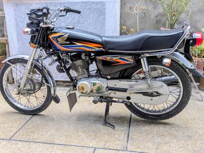 For Sale: Honda CG 125 - 2018/19 Model, Lush Condition!