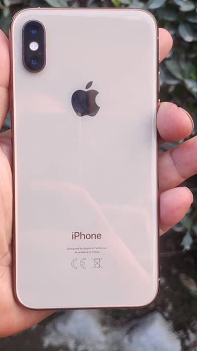 Iphone xs golden
