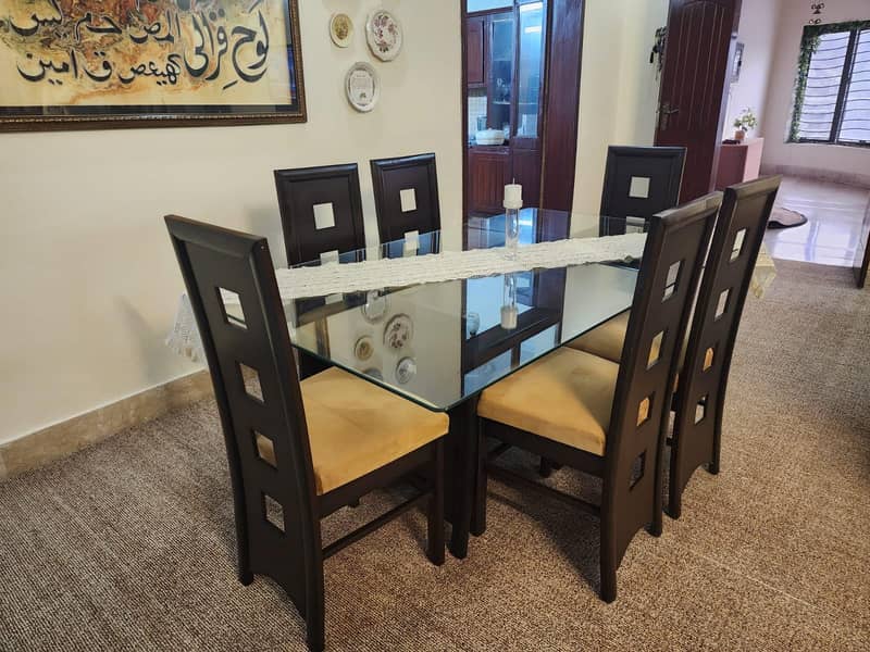 Dinning Table 0