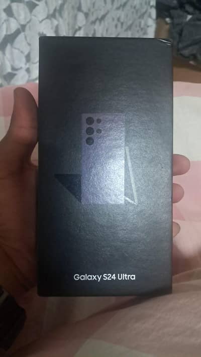 Samsung s24 ultra 12/256GB Sim Locked 10/10