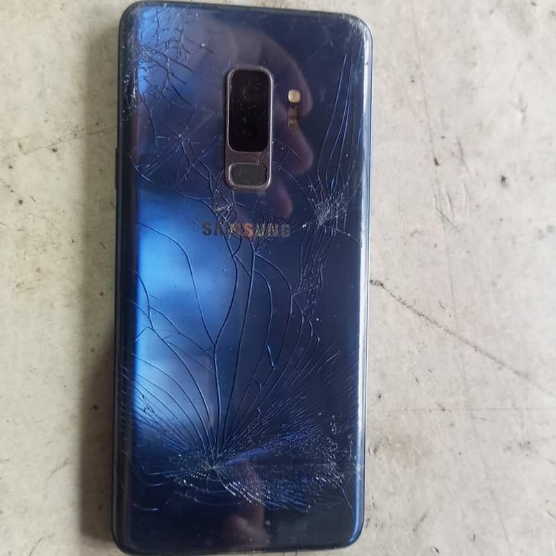 s9 plus edge. . . . 2