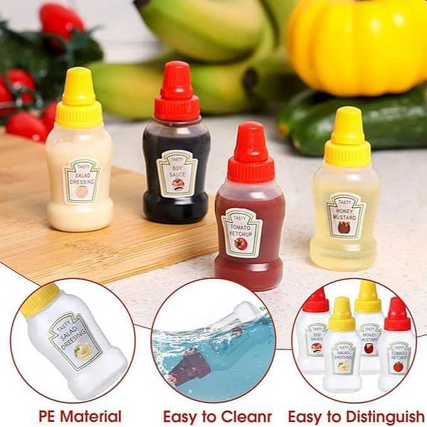 PACK OF 4 PCS Mini Sauce Containers, 25ML Ketchup/Honey/soy sauce/Salad Squeezable Sauce Containers, Mini Condiment Squeeze Bottles Portable Lunch Box Dressing Dispensers to Go with Screw Cap, for Picnic