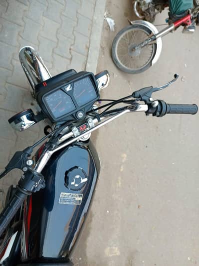 Honda CG 125 Model 2023/24  Urgent for sale Total Geniune