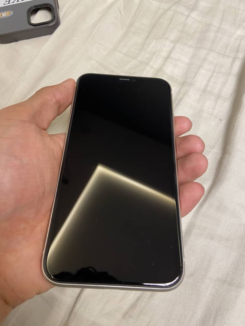 Iphone 11 simple 1