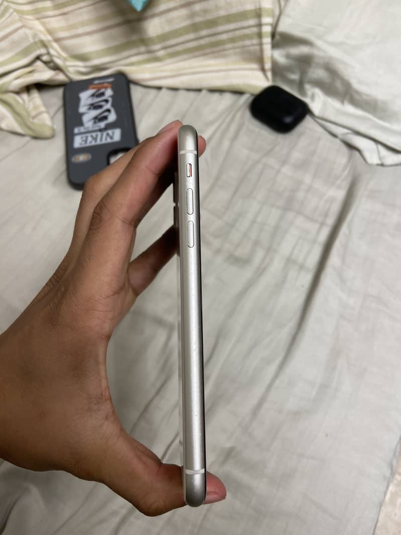 Iphone 11 simple 5