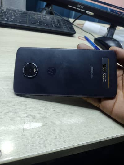 Moto Z4 urgent sale o3161300337