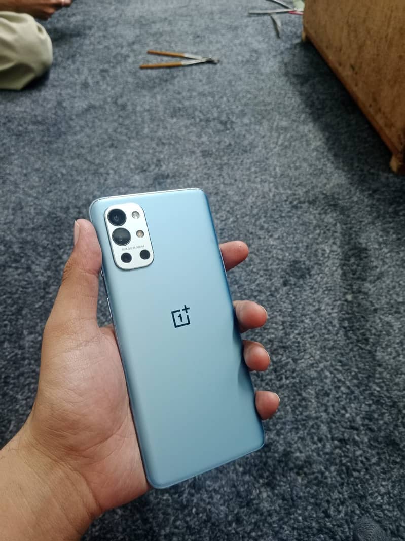 Oneplus 9r 1