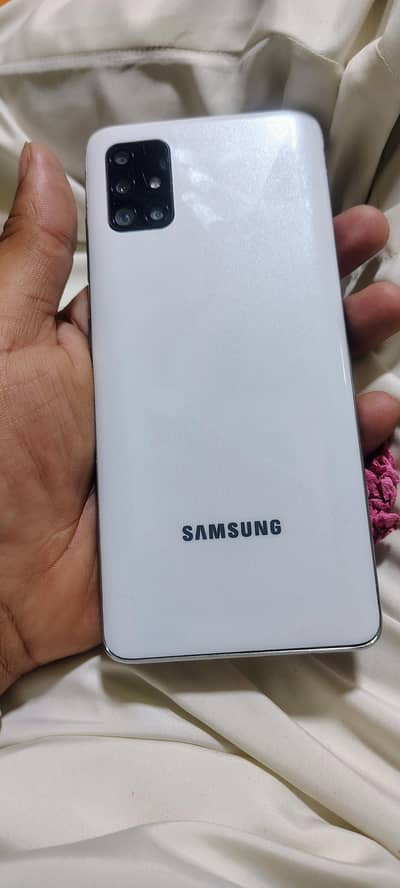 Samsung A51