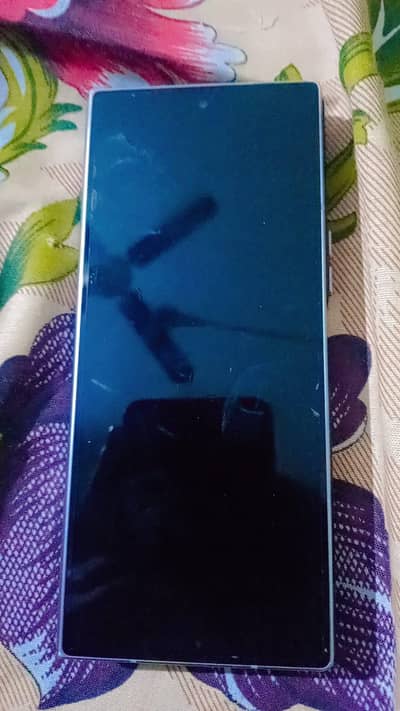 model sumsung z Fold 6 condition 10 by 10